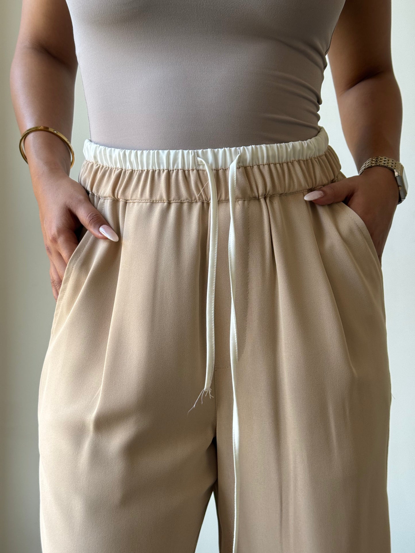 beige