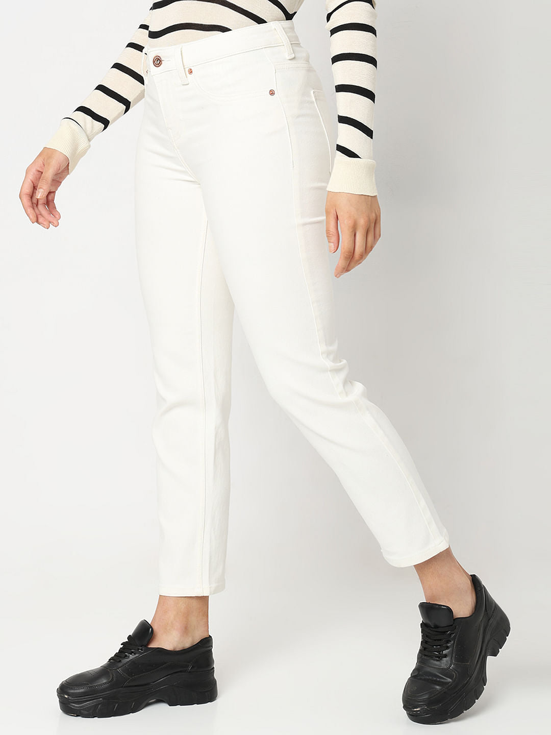 White Mid Rise Wendy Skinny Fit Jeans