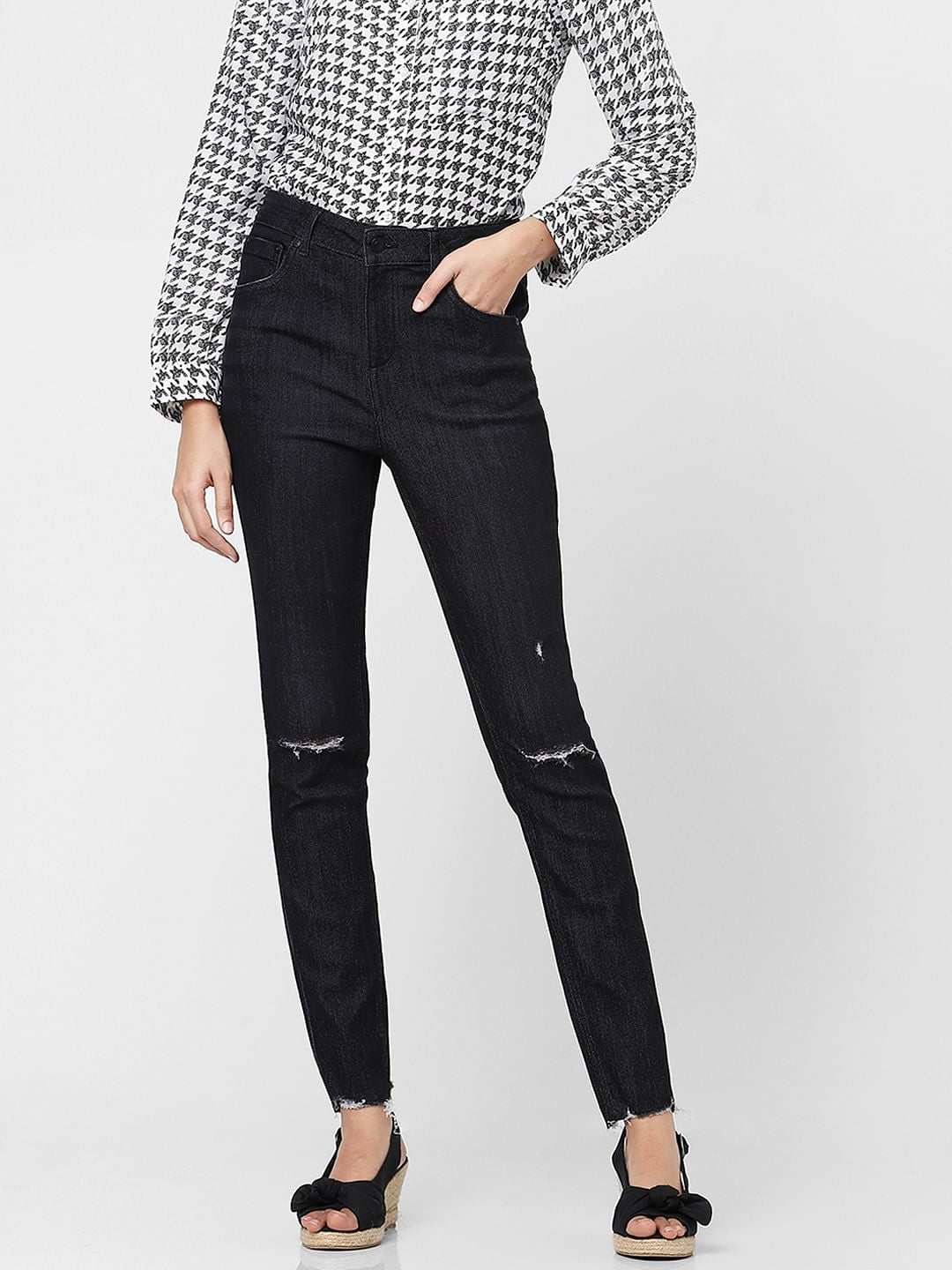 Black High Rise Wendy Skinny Jeans